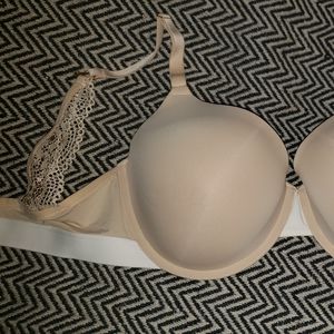 Lively Bra with lace NWT